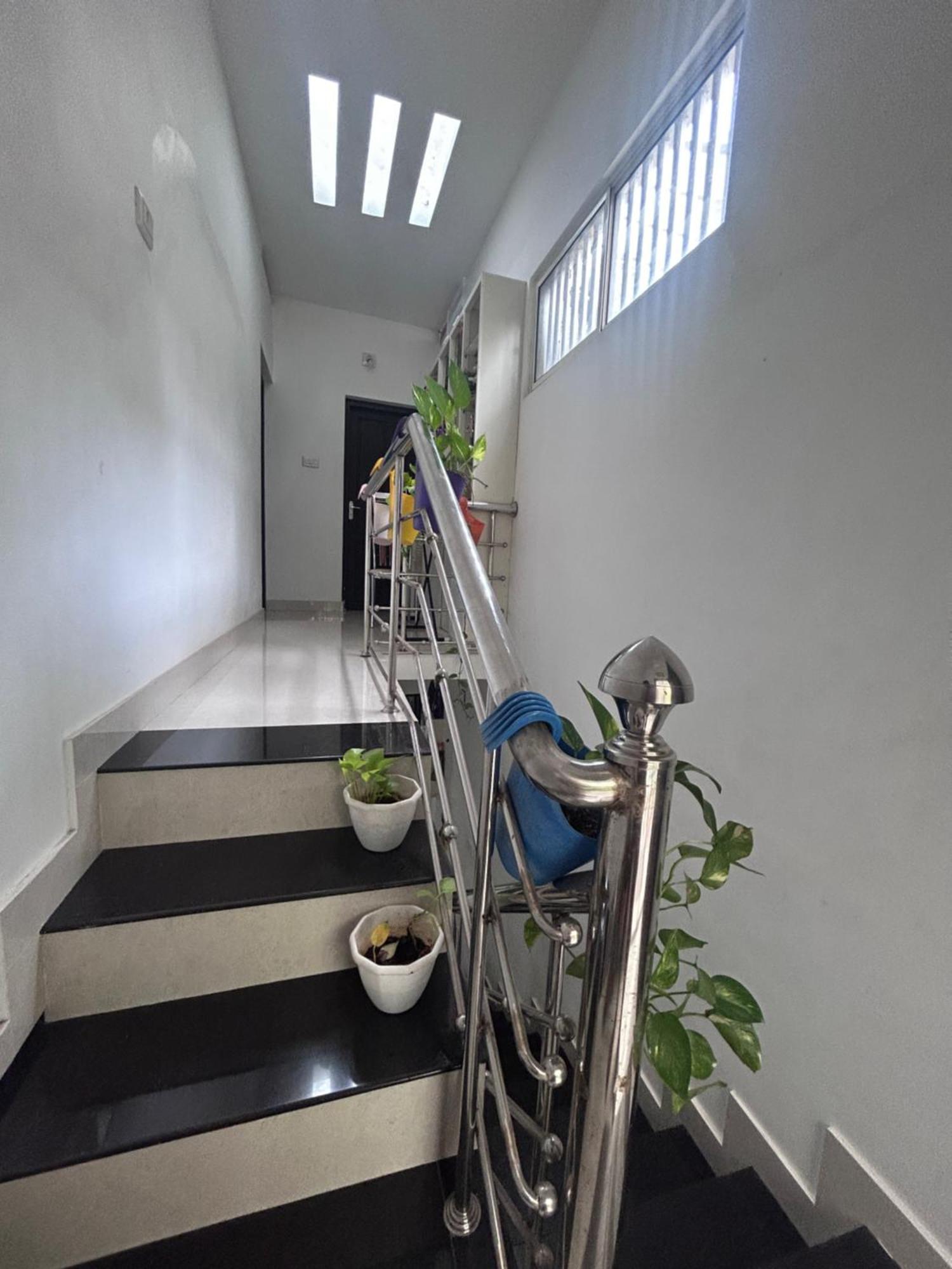 Chaithritha Ladies Homestay Thiruvananthapuram Esterno foto