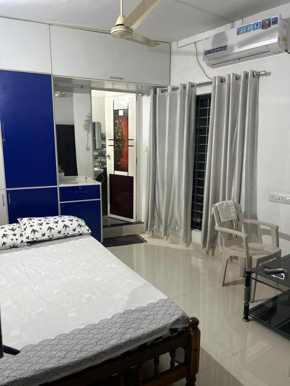 Chaithritha Ladies Homestay Thiruvananthapuram Esterno foto