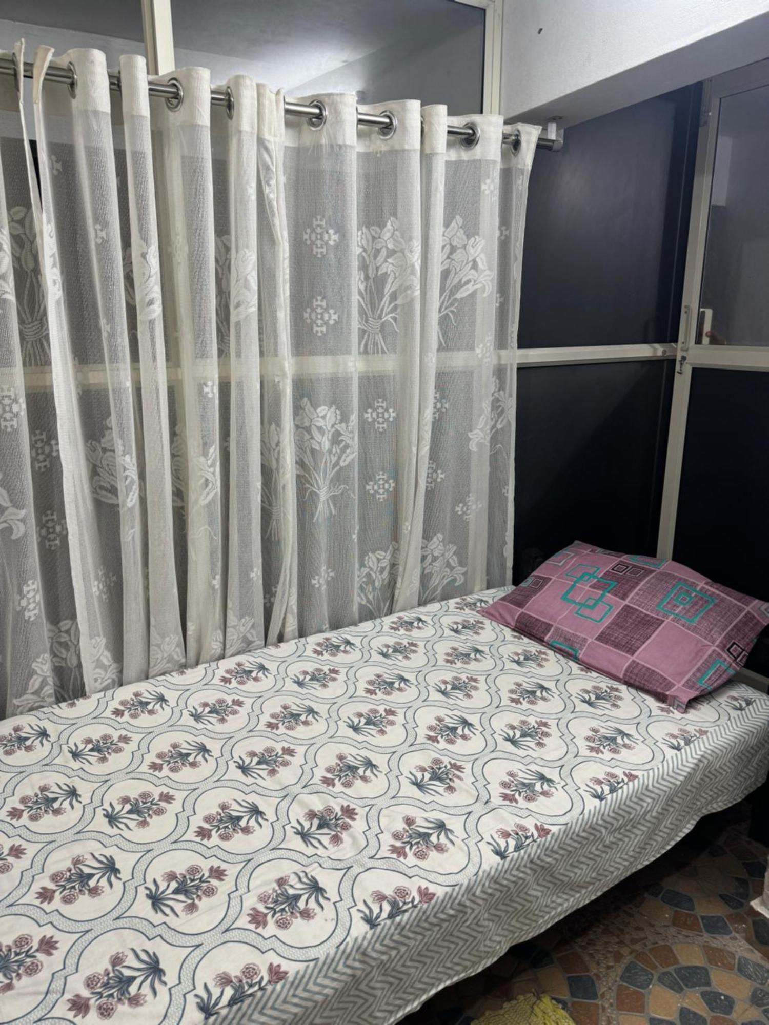 Chaithritha Ladies Homestay Thiruvananthapuram Esterno foto
